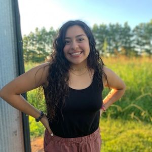 Meet your Posher, Alyssa